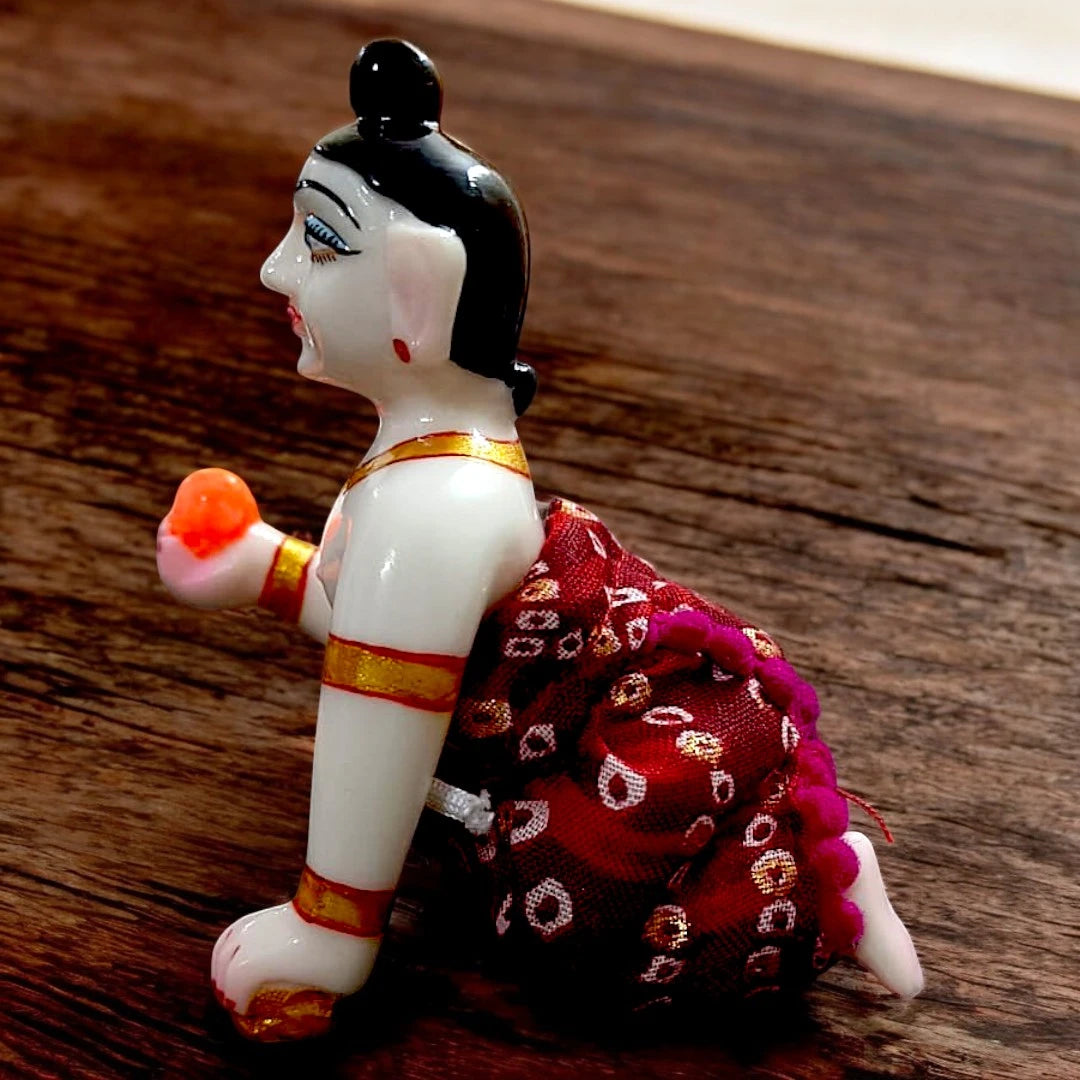 side view laddu gopal ji